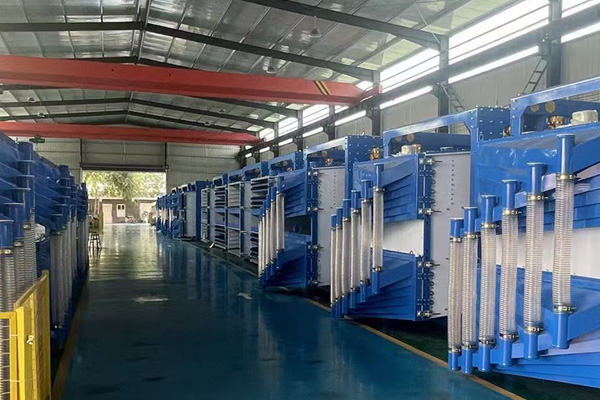 怎么科学配置方形摇摆筛的清网装置